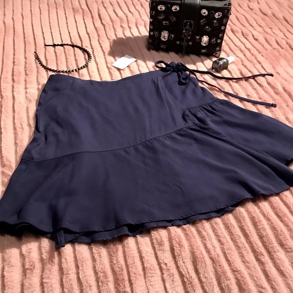 SMALL UO BLUE MINI WRAP SKIRT - Picture 6 of 12